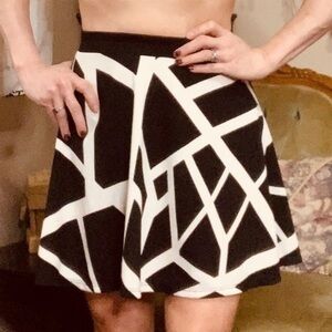 Bar III Skater Skirt black & white size XS